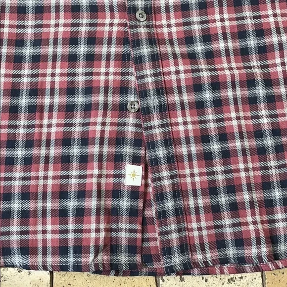 NWT COASTAORO buttoned short sleeve shirt/ Medium - Picture 5 of 10